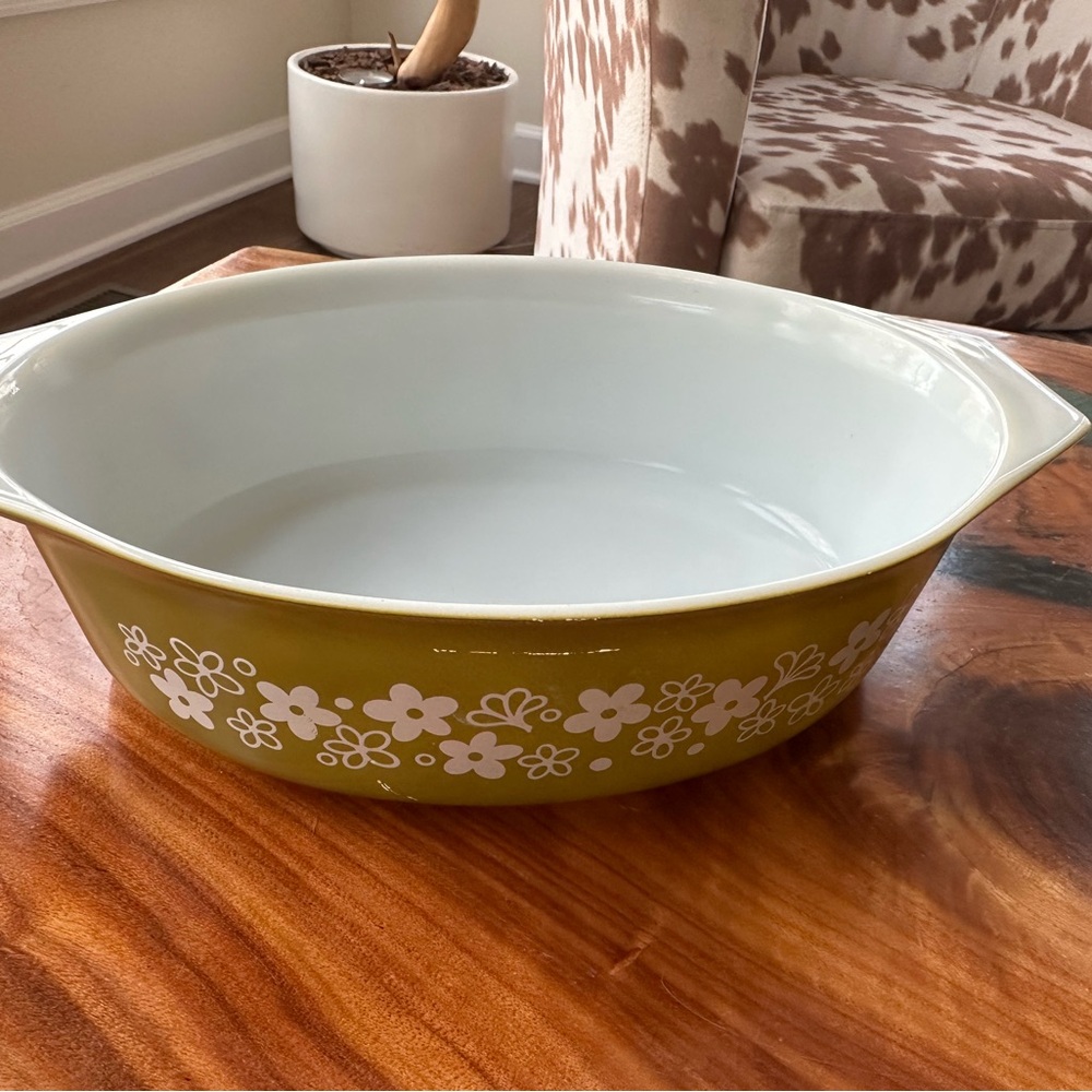 Vintage Pyrex 2.5 covered dish - Picture 5 of 7